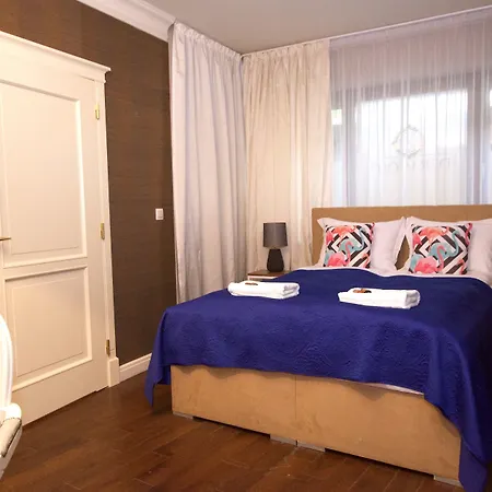 A11 & Spa Dermique Apartment Krakow