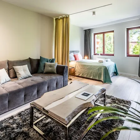 A11 & Spa Dermique Apartment *