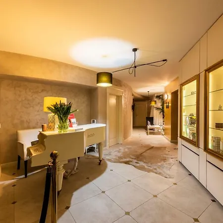 A11 & Spa Dermique Krakow