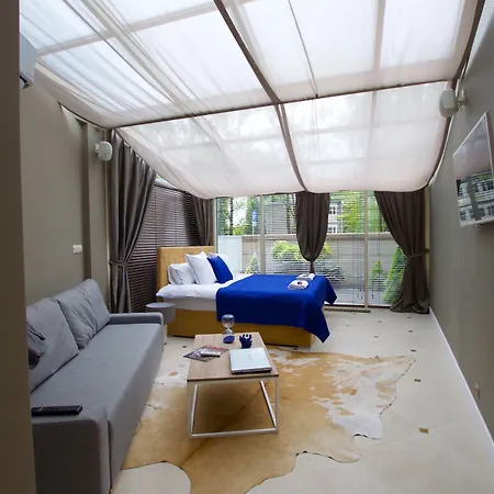 A11 & Dermique Krakau