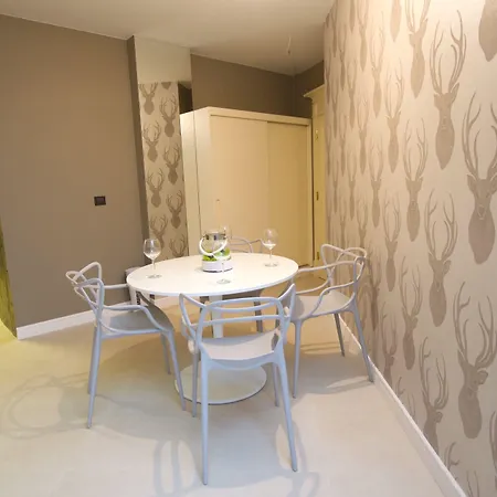 A11 & Dermique Apartment Krakau