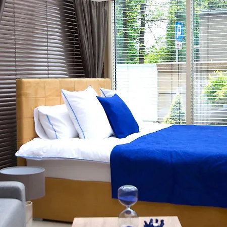 Apartment A11 & Dermique Krakau