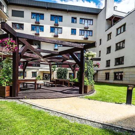 Apartament A11 & Dermique