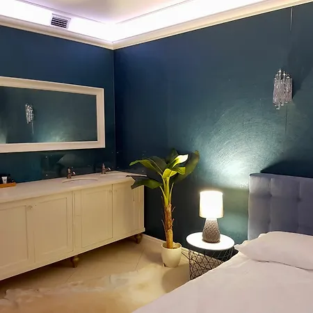 A11 & Dermique Apartment Krakau