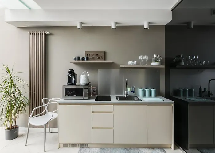 A11 & Dermique * Krakov