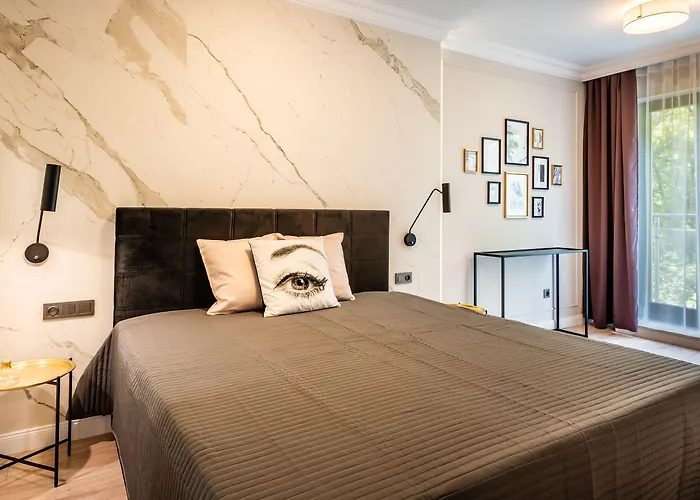 A11 & Dermique * Krakov