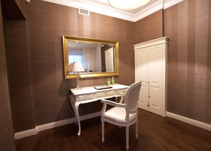 A11 & Dermique Krakov