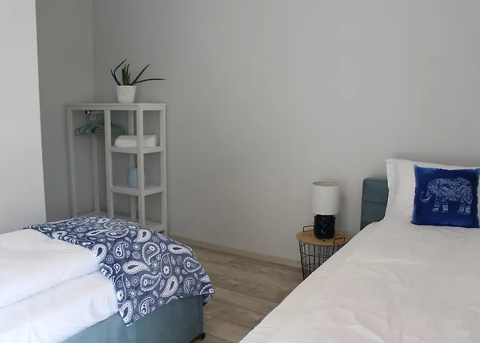 Appartement A11 & Dermique *